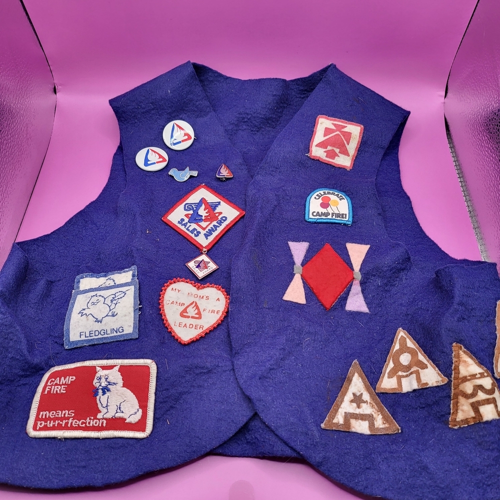 Vintage Camp Fire Girls Blue Bird Vest with Patches Oklahoma - Picture 1 of 3